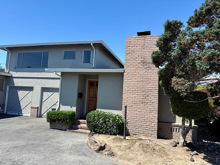 231 Millwood Dr — Photo 1
