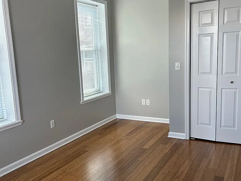 37 W High St — Photo 4
