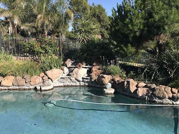 3rd image of 2683 Cherry Hills Dr