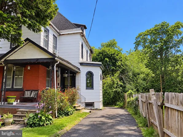 622 Yeadon Ave, Morton, PA 19070