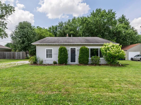 6136 Mink St SW, Pataskala, OH 43062