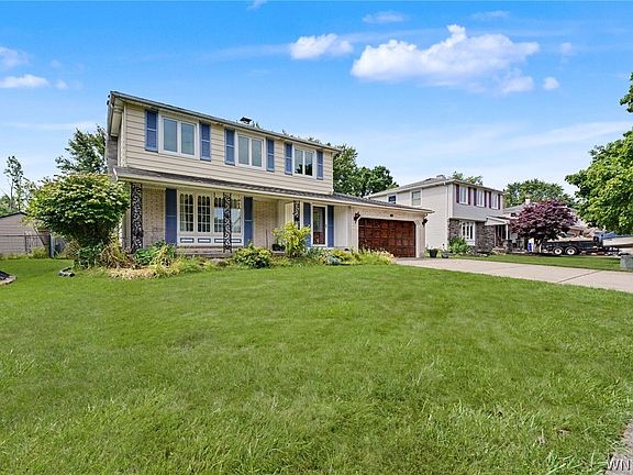 3rd image of 455 Meadow Dr