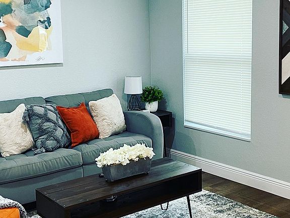 Spacious living room