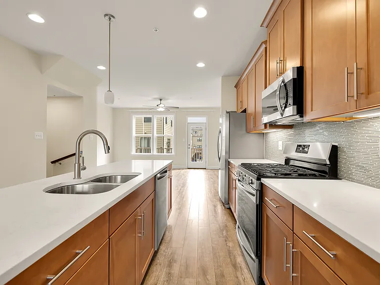 4707 Van Buren St — Photo 10