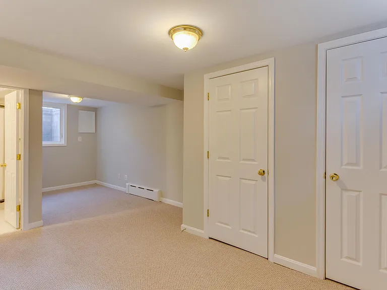 Basement/bedroom 3
