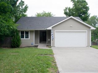 2000 W 73rd St, Prairie Village, KS 66208
