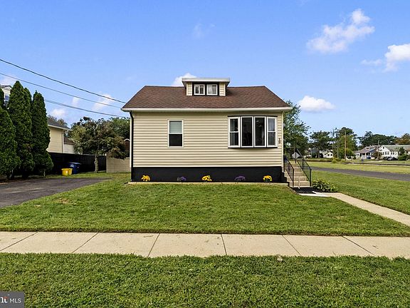 2nd image of 50 N Lippincott Ave