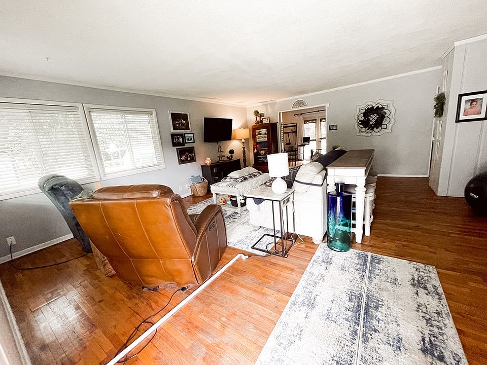 2301 Parkway Ave, Coffeyville, KS 67337 MLS 46753 Zillow