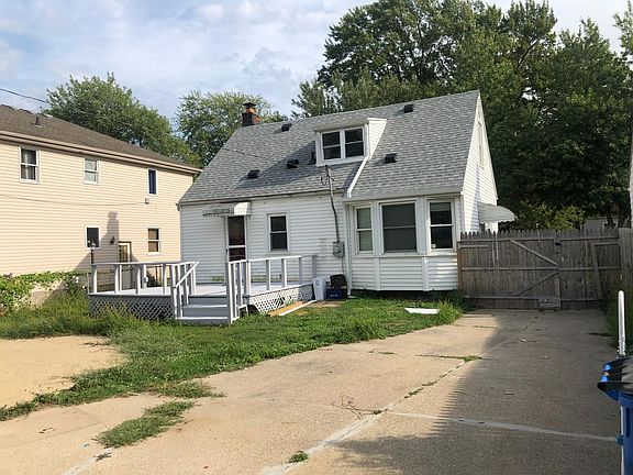 4th image of 25428 Hopkins St