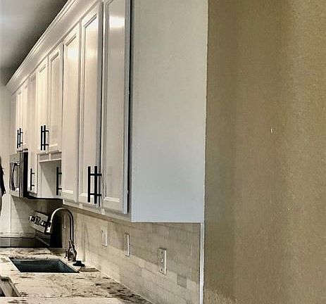3rd image of 9709 Darlington Pl