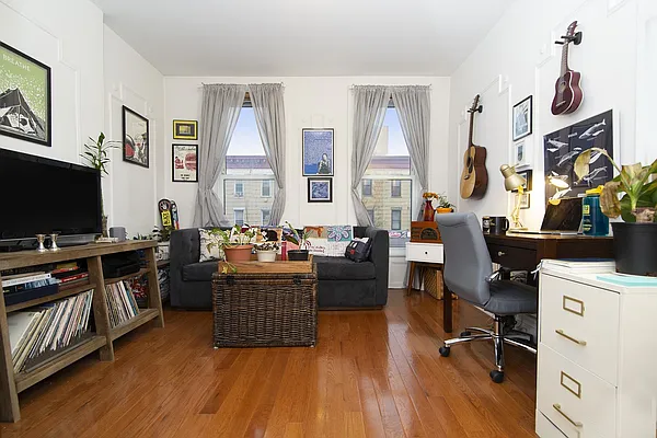 Rented by Compass | media 6