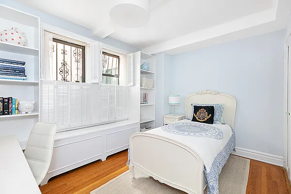 Sold by Compass | media 4