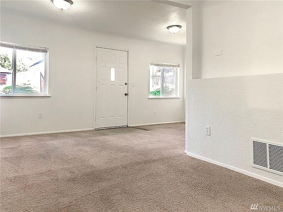 5th image of 1523 Olympic Ave