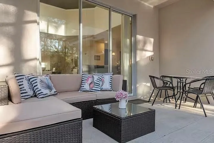 8802 Bamboo Palm Ct — Photo 40