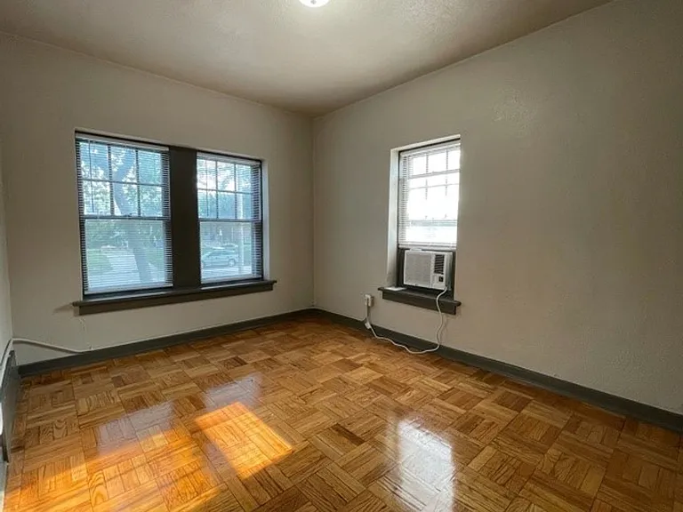 1626 D Street Apartments — Photo 18