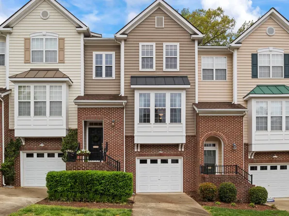 5476 Crescentview Pkwy, Raleigh, NC 27606