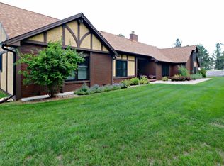 2931 Sandstone Ln, Rapid City, SD 57701