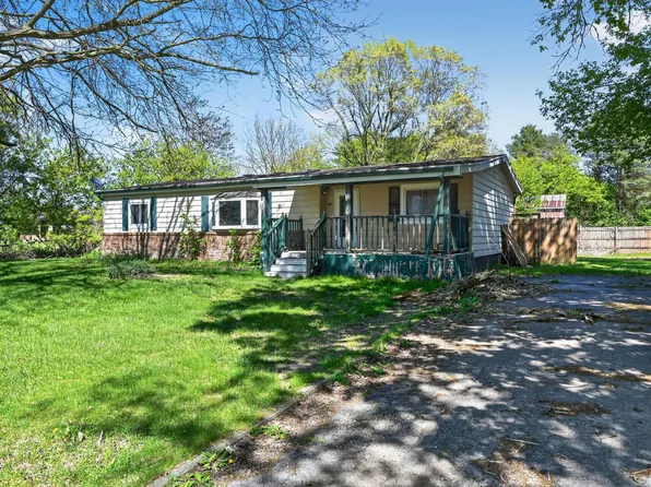 8054 N Gale Rd, Otisville, MI 48463