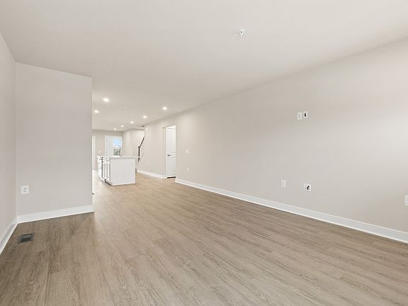Nassau Cove with Basement