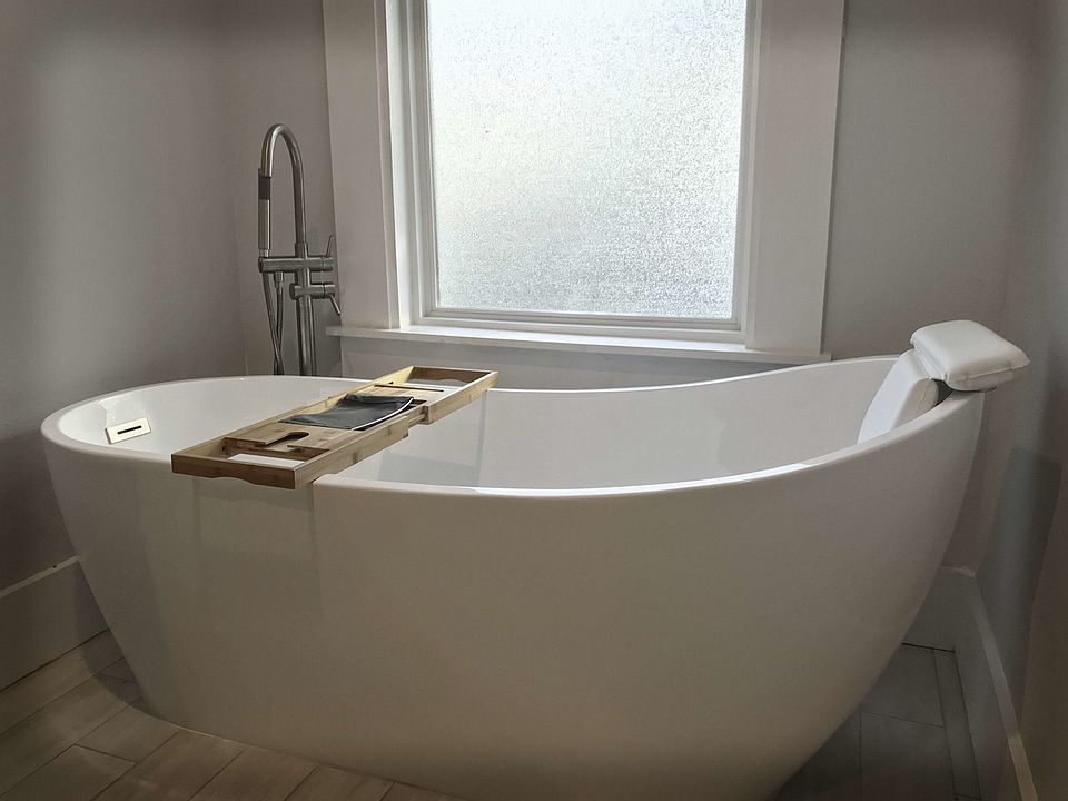 1st image of 154 Saint Francis Ave #1