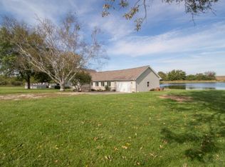 25842 N 2225 East Rd, Lexington, IL 61753