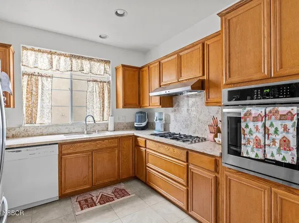217 Gilea Ct, Santa Maria, CA 93455