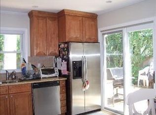 2321 Howes St, Merrick, NY 11566