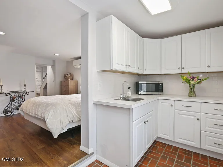 41 Ridge St #1 — Photo 28