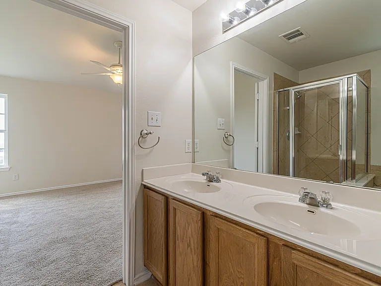 13803 Laramie Hl — Photo 20