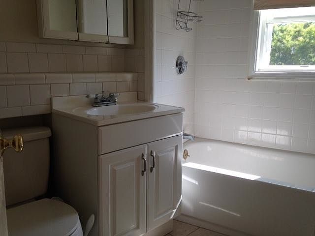2nd image of 56 Hano St