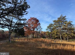 215 Barrick Ln, Mount Jackson, VA 22842