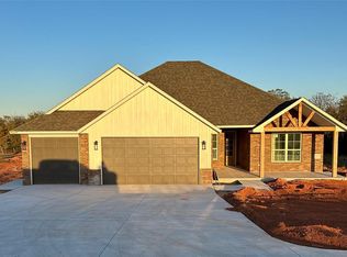 2005 Ethans Roar Rd, Blanchard, OK 73010