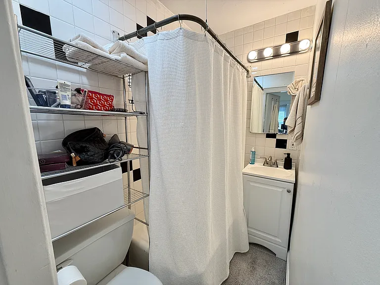337 Beacon St #5 — Photo 6