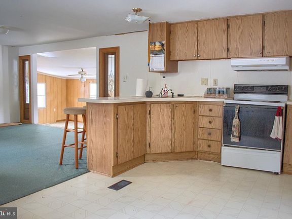 3rd image of 435 Neitz Valley Rd