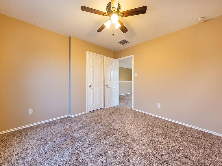 3603 Avalon Castle Dr — Photo 24