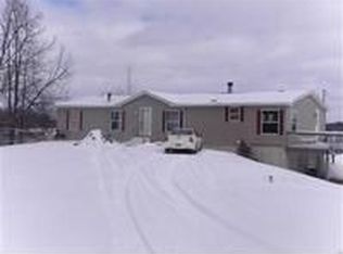 7377 Dobson Rd, Jonesville, MI 49250