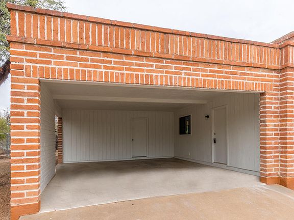5th image of 2710 W Calle Carapan