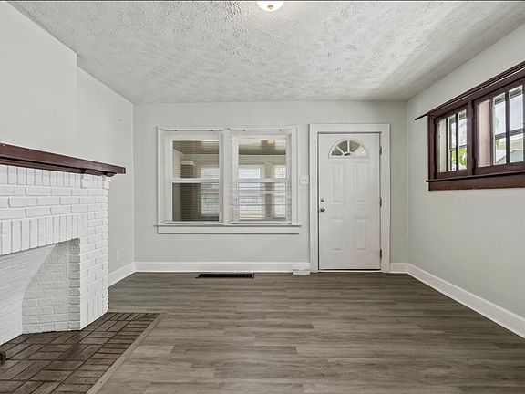 5th image of 3624 N Illinois St