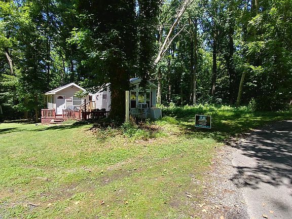 4th image of 283 Little Beaver Ln #1