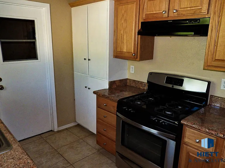 4624 Swan Dr — Photo 28
