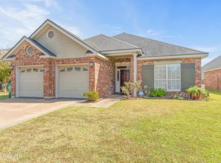 150 Kingspointe Cir, Lafayette, LA 70508