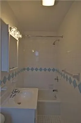 Rented by Veracity NYC LLC | media 44