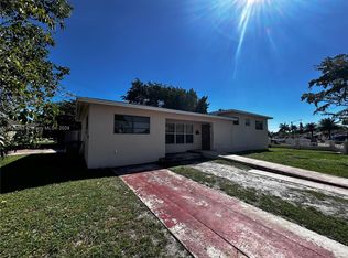 1070 NW 193rd St, Miami Gardens, FL 33169