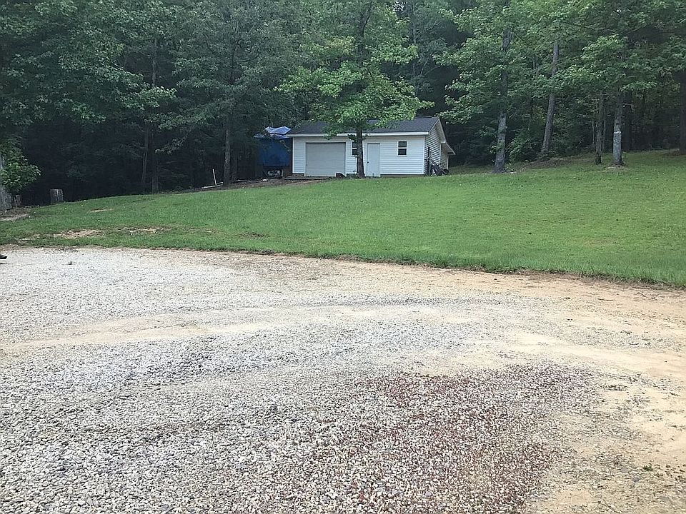2nd image of 125 Deer Springs Rd