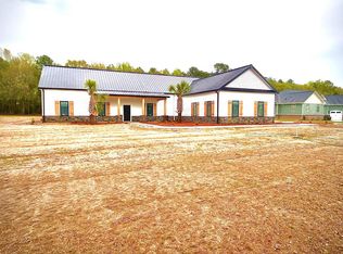 1263 Bojo Cir, Manning, SC 29102