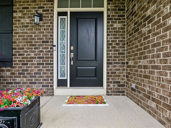 4th image of 15961 Foothill Dr