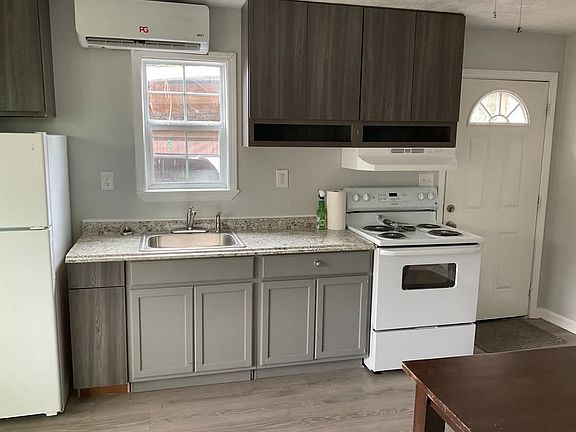 4th image of 13325 Elaine Rd