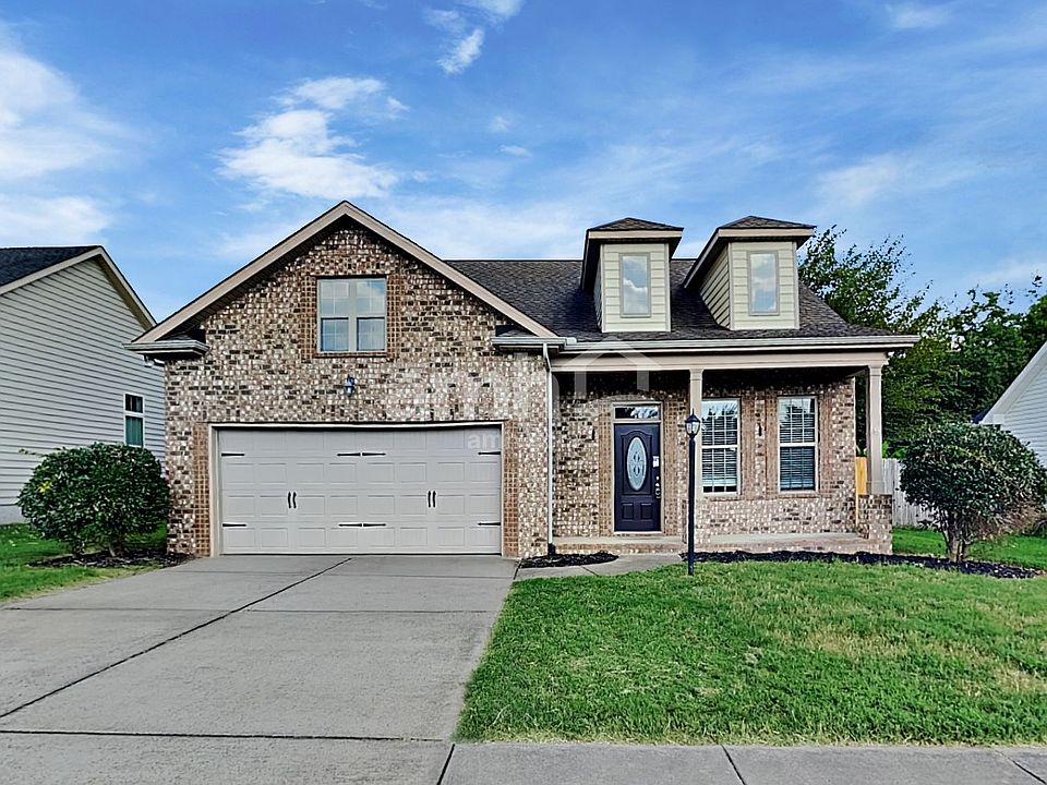 1st image of 484 Albion Cir