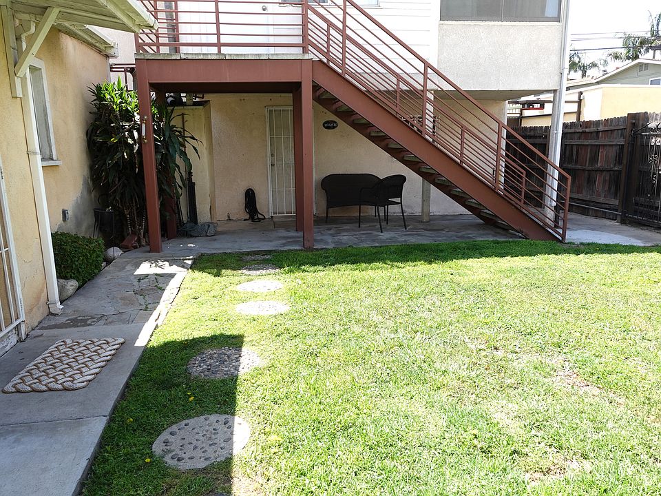 Outdoor yard