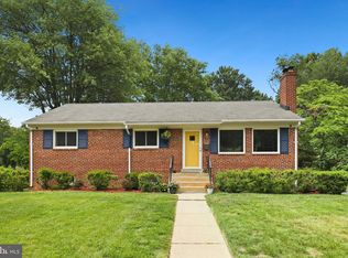 3814 Stuart Ct, Annandale, VA 22003